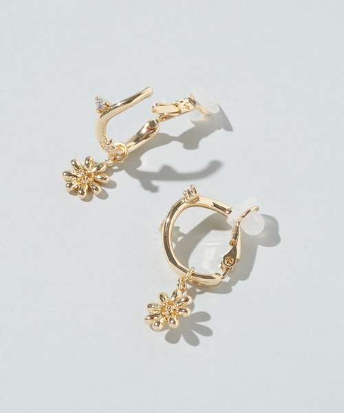 GOLDY（ゴールディ）の「リトル ブルーム イヤリング（イヤリング・レディース・シルバー/ゴールド/シルバー×ゴールド・FREE）」の11枚目の写真