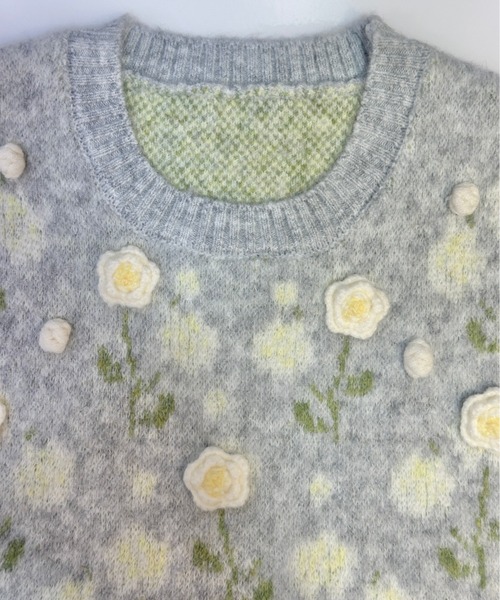 Erdu&Lily(エルドゥアンドリリー)の「立体フラワー刺繍ニットベスト(ベスト・レディース・ライトグレー/ダークグレー・M)」の10枚目の写真