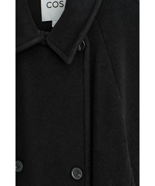 COS（コス）の「オーバーサイズ ダブルブレストウールコート（その他アウター・レディース・ダークグリーン/ブラック・M/L/S/XXS/XS）」の3枚目の写真