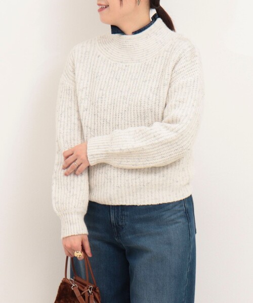 MICO COULIER（ミコクリエ）の「ラメホイルフレンチモックネックプルオーバーニット（ニット/セーター・レディース・ベージュ/ピンク/オフホワイト/サックスブルー・38）」の13枚目の写真