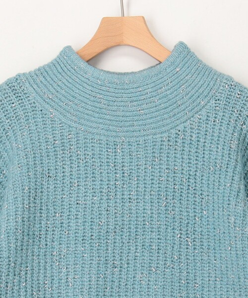 MICO COULIER（ミコクリエ）の「ラメホイルフレンチモックネックプルオーバーニット（ニット/セーター・レディース・ベージュ/ピンク/オフホワイト/サックスブルー・38）」の7枚目の写真