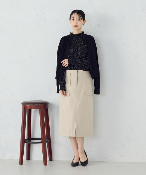 COMME CA ISM（コムサイズム）の「フラノ調ジャージータイトスカート（スカート・レディース・ライトグレー/ベージュ/ブラック・X-LARGE/LARGE/MEDIUM/SMALL/X-SMALL）」の4枚目の写真