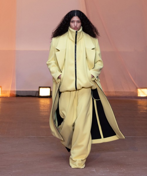 MSGM(エムエスジーエム)の「ハイネック テディフリースベスト(ブルゾン・レディース・ライトイエロー・38)」の8枚目の写真