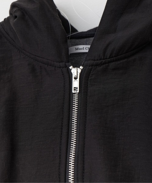 Muel Chic(ミュエルシック)の「Nicosia food pullover ニコシアフードプルオーバー(パーカー・レディース・ベージュ/ダークブラック/オフホワイト・FREE)」の9枚目の写真