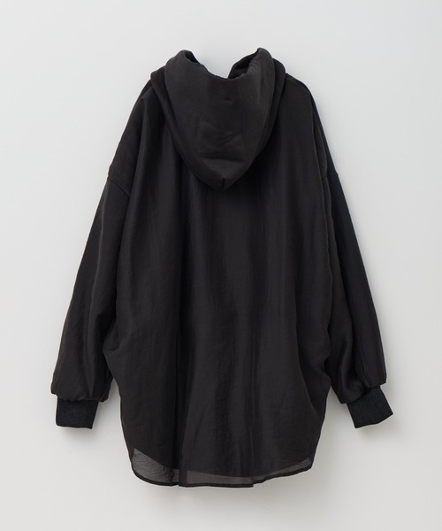 Muel Chic(ミュエルシック)の「Nicosia food pullover ニコシアフードプルオーバー(パーカー・レディース・ベージュ/ダークブラック/オフホワイト・FREE)」の7枚目の写真