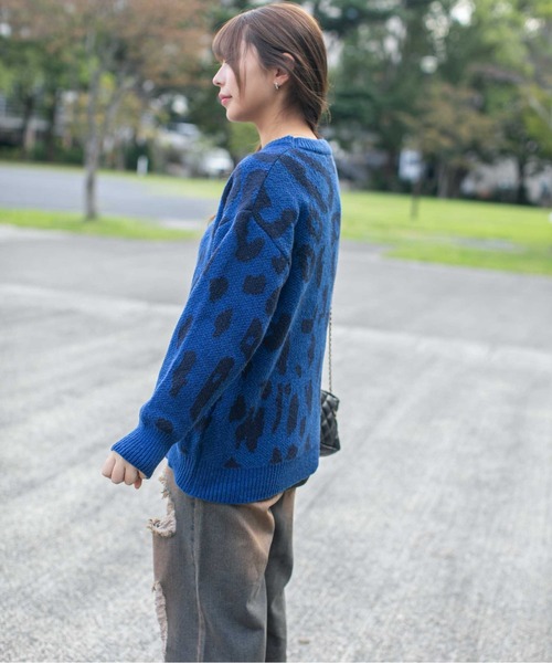 GORGE(ゴージ)の「《存在感バツグン柄ニット》レディース ジャカード ニットプルオーバー ゆるシルエット 秋冬(ニット/セーター・レディース・ピンク/ブルー/ブラック・F)」の7枚目の写真
