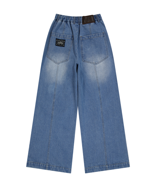 AAKAM（アーカム）の「Knee Pin-tuck Washed Denim Pants (Blue)（デニムパンツ・レディース・その他・1/2）」の3枚目の写真