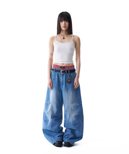 AAKAM（アーカム）の「Knee Pin-tuck Washed Denim Pants (Blue)（デニムパンツ・レディース・その他・1/2）」の4枚目の写真