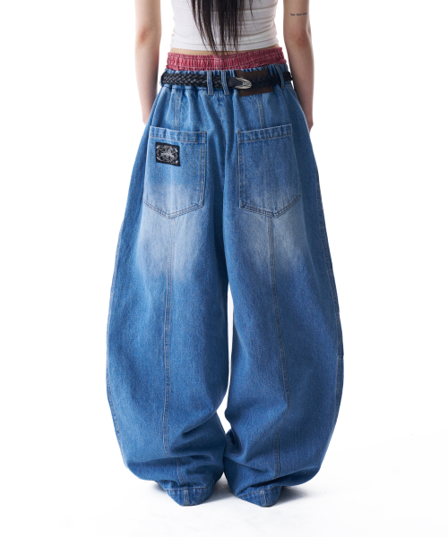 AAKAM（アーカム）の「Knee Pin-tuck Washed Denim Pants (Blue)（デニムパンツ・レディース・その他・1/2）」の7枚目の写真