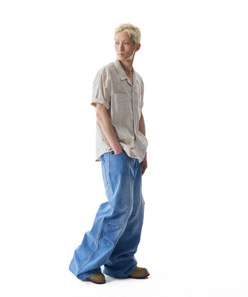AAKAM（アーカム）の「Knee Pin-tuck Washed Denim Pants (Blue)（デニムパンツ・レディース・その他・1/2）」の14枚目の写真