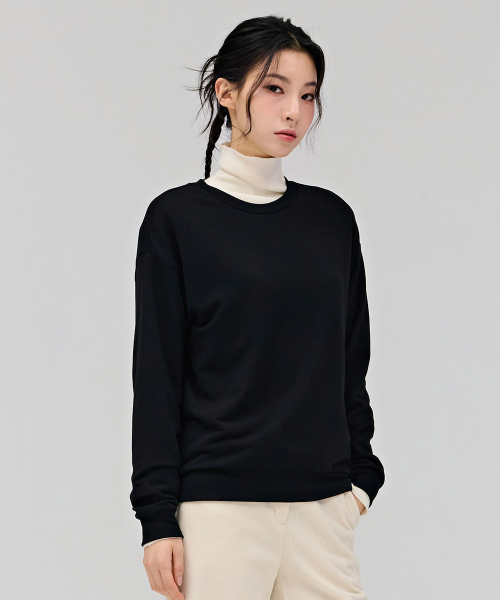 CHASECULT(チェイスカルト)の「女性ルーズフィットデイリー起毛マンツーマンTシャツ-ブラック(Tシャツ/カットソー・レディース・ブラック・85/90)」の2枚目の写真
