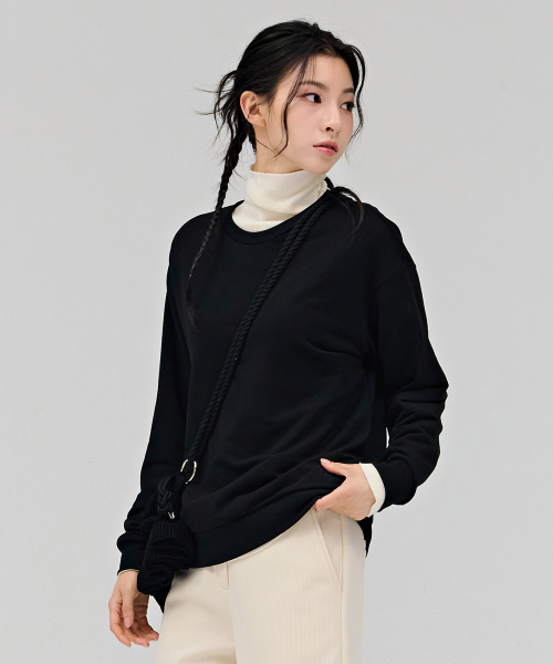 CHASECULT(チェイスカルト)の「女性ルーズフィットデイリー起毛マンツーマンTシャツ-ブラック(Tシャツ/カットソー・レディース・ブラック・85/90)」の4枚目の写真