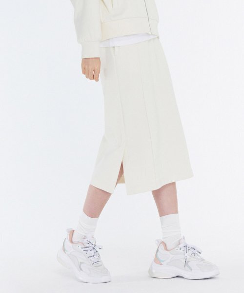CHASECULT(チェイスカルト)の「レディース ピンタックポイントスカート-CARG6261B0A(スカート・レディース・アイボリー・67/70)」の4枚目の写真