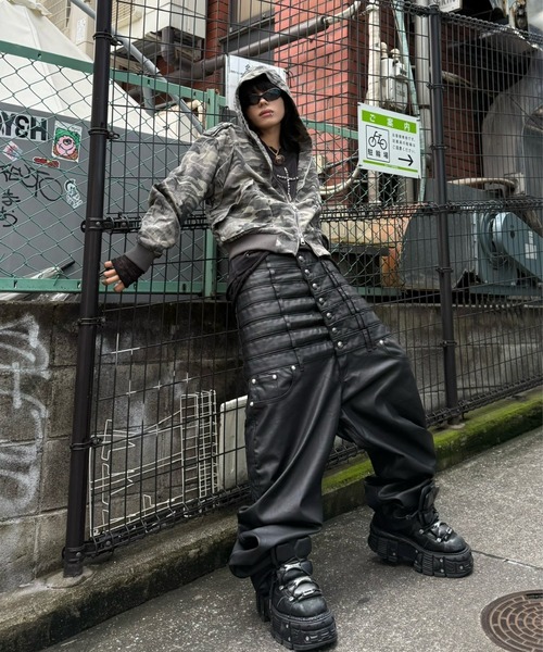 Never mind the XU（ネバーマインドザエックスユー）の「【Never mind the XU】camouflage zip up jacket / 【ネバーマインド ザ エックスユー】カモフラージュジップアップフードジャケット（ブルゾン・メンズ・グレー系カモフラージュ・M/L）」の2枚目の写真