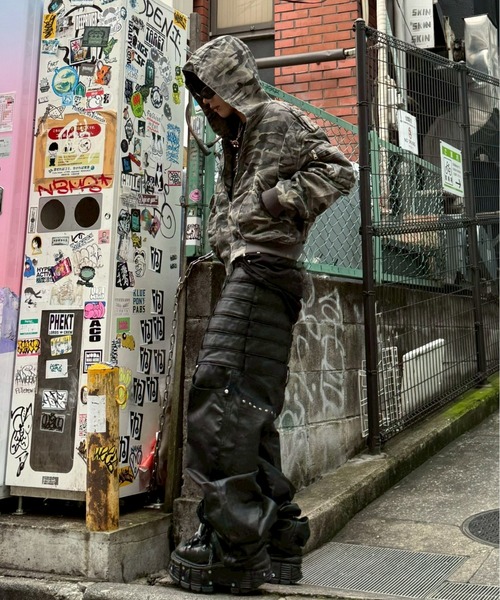 Never mind the XU（ネバーマインドザエックスユー）の「【Never mind the XU】camouflage zip up jacket / 【ネバーマインド ザ エックスユー】カモフラージュジップアップフードジャケット（ブルゾン・メンズ・グレー系カモフラージュ・M/L）」の6枚目の写真