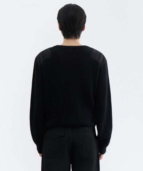 MUSINSA STANDARD（ムシンサスタンダード）の「リブドコマンドニット[ブラック]（ニット/セーター・メンズ・その他・SMALL/MEDIUM/LARGE/X-LARGE/XX-LARGE）」の3枚目の写真
