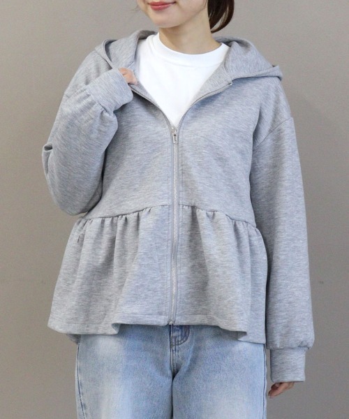 pufe（ピュフェ）の「【pufe】ペプラムフードパーカー（パーカー・レディース・グレー/ブラック・ONESIZE）」の21枚目の写真