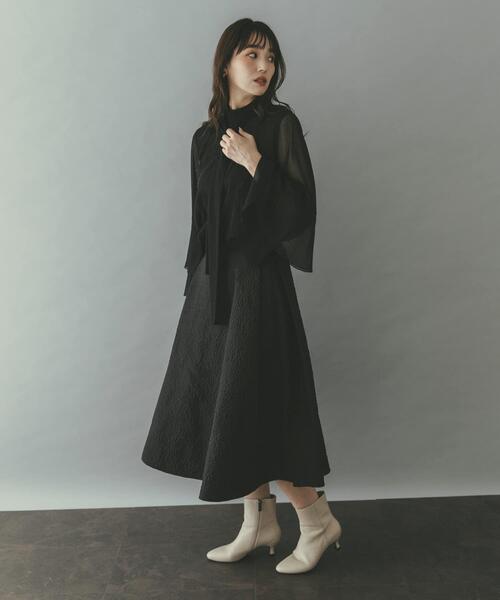 URBAN RESEARCH ROSSO WOMEN（アーバンリサーチ　ロッソ）の「シアーラメチュールフレアスリーブブラウス（シャツ/ブラウス・レディース・オフホワイト/ブラック・FREE）」の20枚目の写真