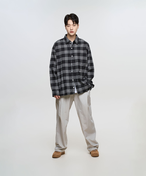 SLOW RECORD HOUSE(スローレコードハウス)の「ナイロンワンタックパンツ_ライトグレー(スウェットパンツ・レディース・その他・SMALL/MEDIUM/LARGE)」の13枚目の写真