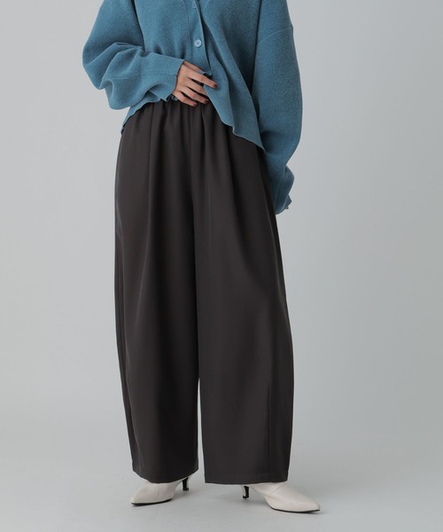 LEPSIM（レプシィム）の「ツイルコクーンパンツ　612847（その他パンツ・レディース・チャコールグレー/ブラウン/グレイッシュベージュ・FREE/TALL）」の2枚目の写真