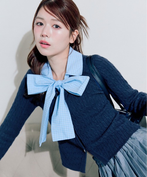 OLIVE des OLIVE（オリーブデオリーブ）の「【2WAY】ケーブルボウタイニット（ニット/セーター・レディース・ネイビー/サックスブルー/ブラック/トップグレー・FREE）」の3枚目の写真
