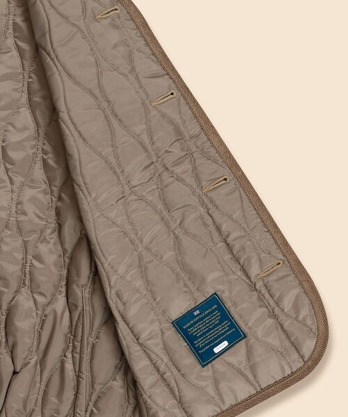 BROOKS BROTHERS（ブルックスブラザーズ）の「Brooks Brothers×LAVENHAM　ソーンハム　キルティングベスト　Made in UK（ベスト・レディース・ダークネイビー/ブラウン・X-SMALL/SMALL）」の6枚目の写真
