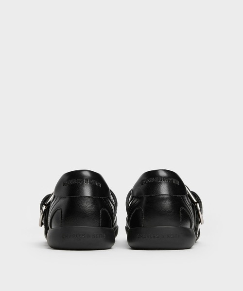 CHARLES & KEITH（チャールズ & キース）の「Louise ルーイ バックルストラップ メリージェーンスニーカー（スニーカー・レディース・グレー/ブラック・25.5cm/25cm/24.5cm/23.5cm/23cm/22.5cm）」の7枚目の写真