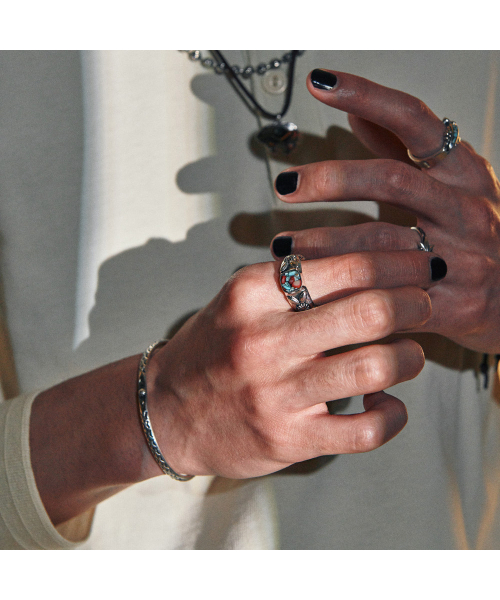 ANONYMOUS ARTISAN(アノニマスアルティザン)の「Western Stone Ring - Inlay(リング・レディース・その他・30/22号/23号/24号/25号/26号/29号/18号/19号/20号/15号/21号/27号/28/12号/13号/16号/14号/17号)」の2枚目の写真