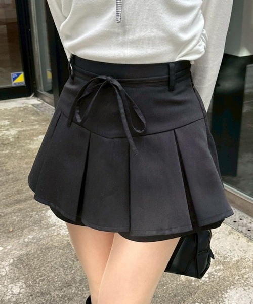 continuer de NICE CLAUP（コンティニューデナイスクラップ）の「【2026SS】リボン付プリーツスカパン（スカート・レディース・ブラック/チェック/トップグレー/オフホワイト・FREE）」の2枚目の写真