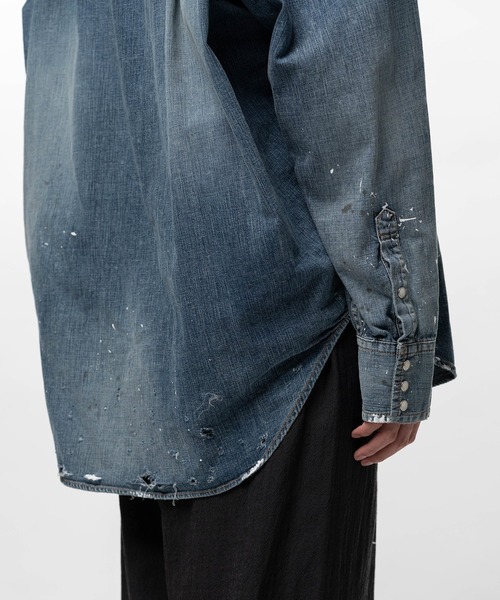 Maison MIHARA YASUHIRO（メゾンミハラヤスヒロ）の「Kids Sticker Printed Denim Shirt（シャツ/ブラウス・メンズ・ブラック/インディゴブルー・44/48/46）」の3枚目の写真