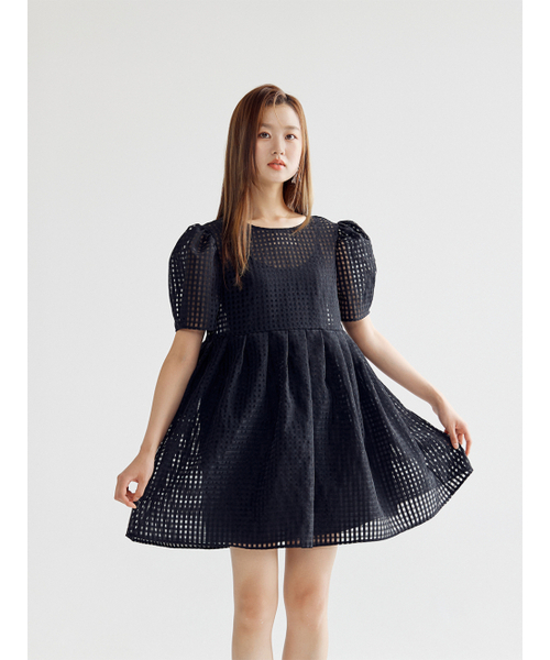 BOMNAL BOUTIQUE(ボムナルブティック)の「チェックボリュームミニドレス_ブラック(ワンピース・レディース・その他・SMALL/MEDIUM)」の5枚目の写真