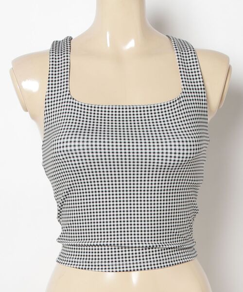 GAP（ギャップ）の「GapFit Studio リサイクル スクエアネック ブラキャミ（キャミソール・レディース・ブラック系その他・M/S/L/XXS/XS）」の5枚目の写真