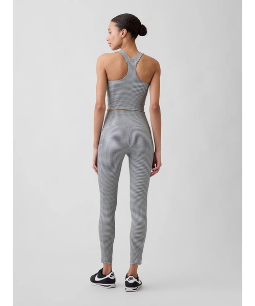 GAP（ギャップ）の「GapFit Studio リサイクル スクエアネック ブラキャミ（キャミソール・レディース・ブラック系その他・M/S/L/XXS/XS）」の2枚目の写真