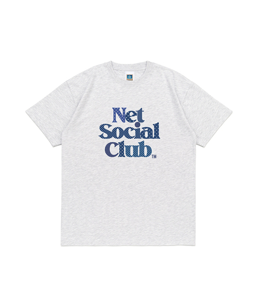 NET SOCIAL CLUB(ネットソーシャルクラブ)の「OGポルカドットロゴ半袖Tシャツ(ライトメランジ)(Tシャツ/カットソー・レディース・ライトグレー・S/M/L/XL)」の1枚目の写真