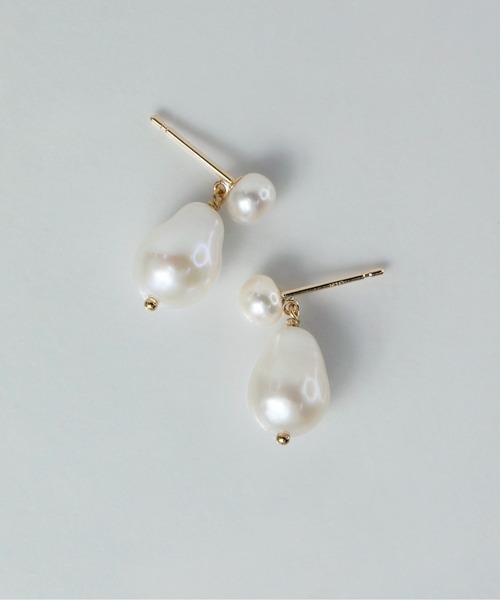 anq.(アンク)の「「anq.」K10/K14GF・淡水パールスイング ポストピアス(ピアス(両耳用)・レディース・ホワイト・ONE SIZE)」の4枚目の写真