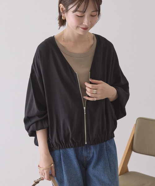 AMERICAN HOLIC（アメリカンホリック）の「【UVカット+接触冷感】Vネックドルマンブルゾン（その他アウター・レディース・ブラック/モカ/ライトベージュ・M/L）」の2枚目の写真
