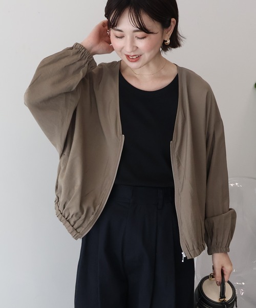 AMERICAN HOLIC（アメリカンホリック）の「【UVカット+接触冷感】Vネックドルマンブルゾン（その他アウター・レディース・ブラック/モカ/ライトベージュ・M/L）」の21枚目の写真