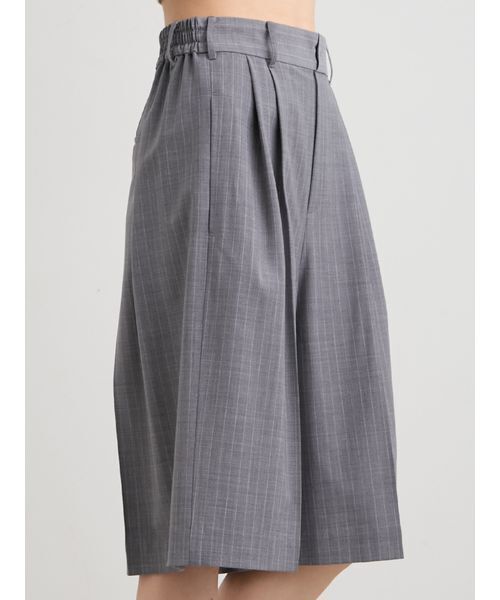 MIESROHE（ミースロエ）の「ウーステッドハーフパンツ（その他パンツ・レディース・ライトベージュ/ストライプ・1/0）」の16枚目の写真