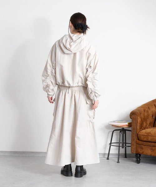 cepo（セポ）の「〈セットアップ対応〉撥水・UV・ウォッシャブル 前後2way グログランロングスカート（スカート・レディース・ベージュ/ブラック/グレー・M）」の14枚目の写真