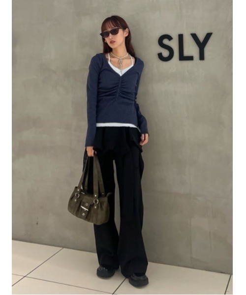 SLY(スライ)の「CAMI LAYERED DRAPE PT キャミレイヤードドレープパンツ 春服(スラックス・レディース・ブラック/ベージュ・1/2)」の20枚目の写真