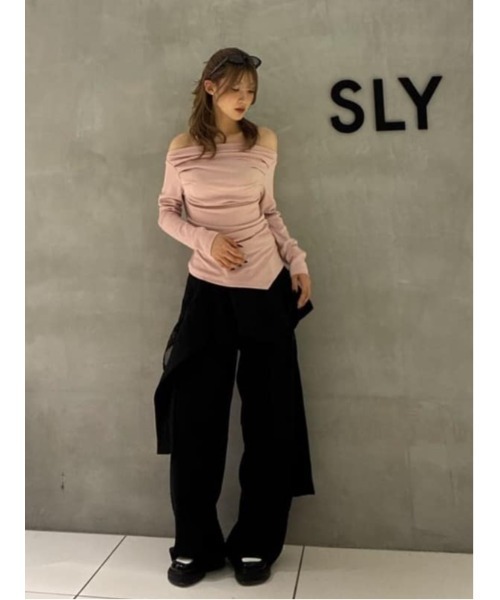SLY(スライ)の「CAMI LAYERED DRAPE PT キャミレイヤードドレープパンツ 春服(スラックス・レディース・ブラック/ベージュ・1/2)」の21枚目の写真