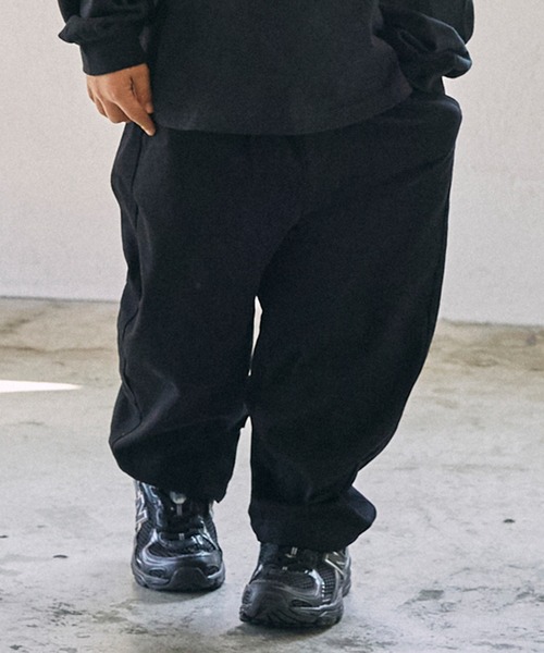 A BAG OF CHIPS（アバッグオブチップス）の「GENERATOR/ジェネレーター カーブパンツ（その他パンツ・キッズ・ブラック/ベージュ系その他・M/L/XL）」の2枚目の写真