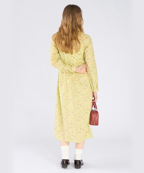 To b. by agnes b.（トゥービーバイアニエスベー）の「フラワープリント コットン 長袖 ワンピース（シャツワンピース・レディース・イエロー・36/40/38）」の3枚目の写真