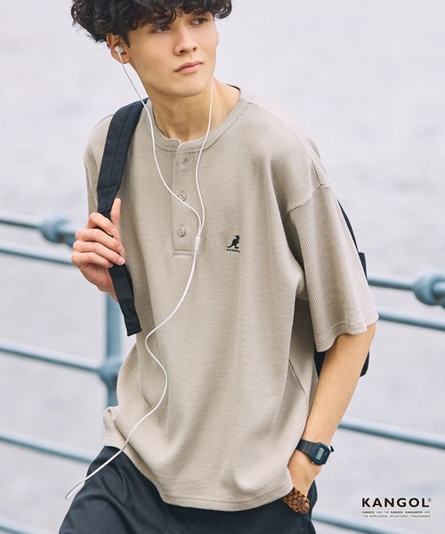 KANGOL(カンゴール)の「KANGOL/カンゴール 別注 ロゴ ワンポイント刺繍 ヘンリーネック ショート丈 ワッフル 半袖Tシャツ(Tシャツ/カットソー・メンズ・杢グレー/オフホワイト/オリーブ系/ブラック/グレイッシュベージュ/ブルーグレー/ダークブラウン/ダークネイビー/チャコール・S/L/M)」の22枚目の写真
