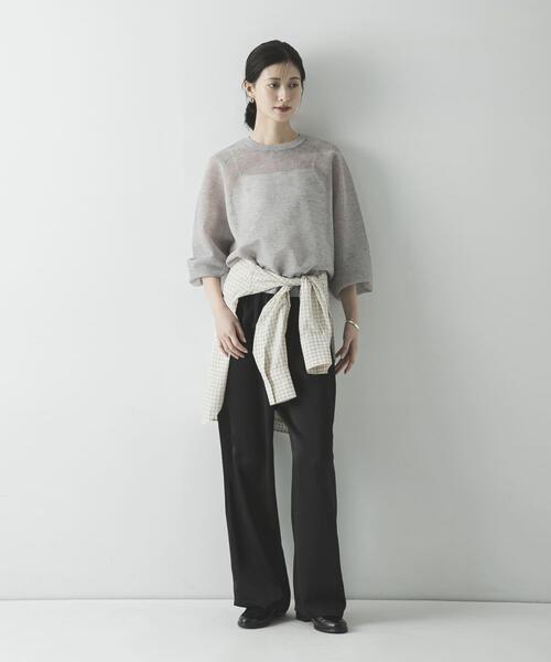 URBAN RESEARCH（アーバンリサーチ）の「サテンイージーセミフレアパンツ（その他パンツ・レディース・オフホワイト/ブラック・38/36）」の19枚目の写真