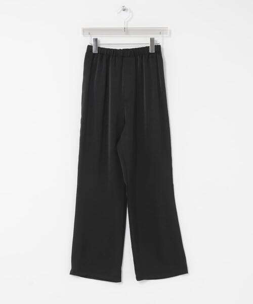 URBAN RESEARCH（アーバンリサーチ）の「サテンイージーセミフレアパンツ（その他パンツ・レディース・オフホワイト/ブラック・38/36）」の20枚目の写真