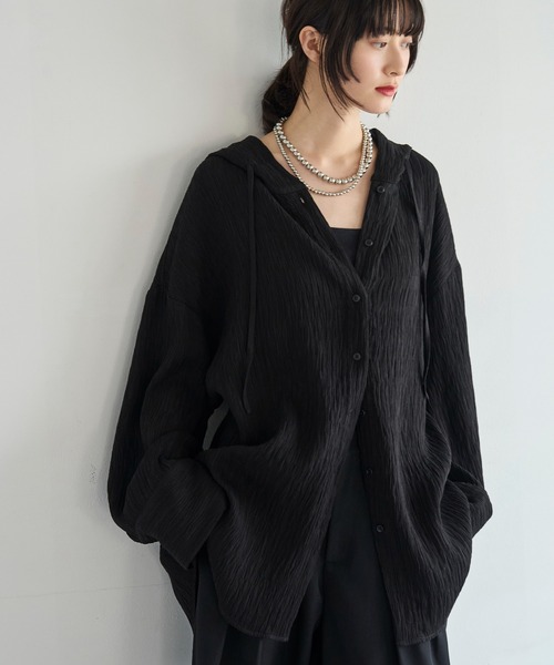 meilmada（メイルマダ）の「フード付きオーバーサイズシャツ（シャツ/ブラウス・レディース・ブラック/ホワイト・FREE）」の13枚目の写真