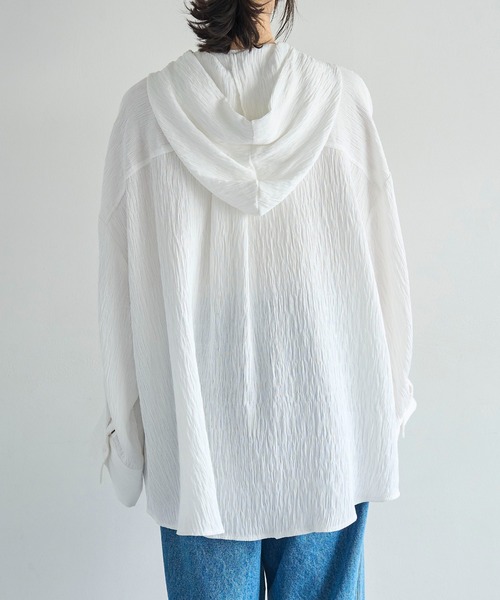 meilmada（メイルマダ）の「フード付きオーバーサイズシャツ（シャツ/ブラウス・レディース・ブラック/ホワイト・FREE）」の21枚目の写真