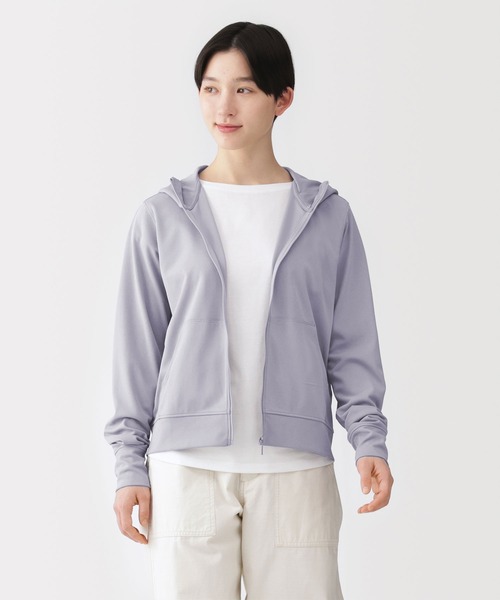 無印良品（ムジルシリョウヒン）の「婦人 ＵＶカット乾きやすいフルジップパーカ（パーカー・レディース・サンドベージュ/ブラック/ラベンダー/グレー系/ブルー/オフホワイト・XL/L/M/S）」の6枚目の写真