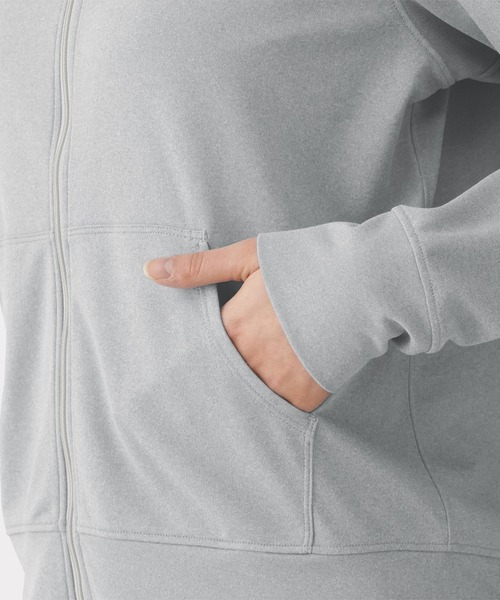 無印良品（ムジルシリョウヒン）の「婦人 ＵＶカット乾きやすいフルジップパーカ（パーカー・レディース・サンドベージュ/ブラック/ラベンダー/グレー系/ブルー/オフホワイト・XL/L/M/S）」の11枚目の写真